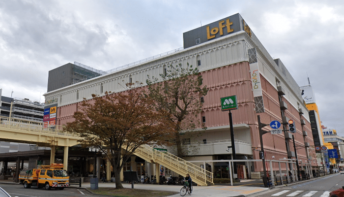 ラブラ万代